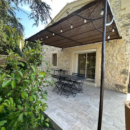 Mazet A Proximite Du Centre Villa Nimes